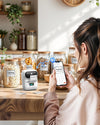 Phomemo M110 Etikettendrucker Selbstklebend Bluetooth mit 3 Etikettenrollen Barcode Etikettendrucker für Einzelhandel, Schule, Heim, Büro und kleine Unternehmen, Label Printer für Telefonen & PC, Weiß,Standard Printer
